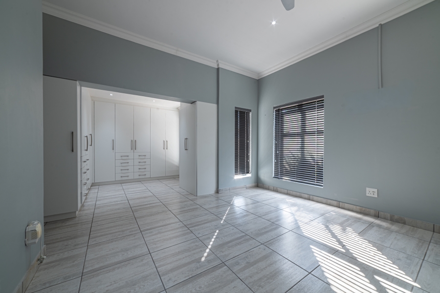 3 Bedroom Property for Sale in Hartenbos Central Western Cape